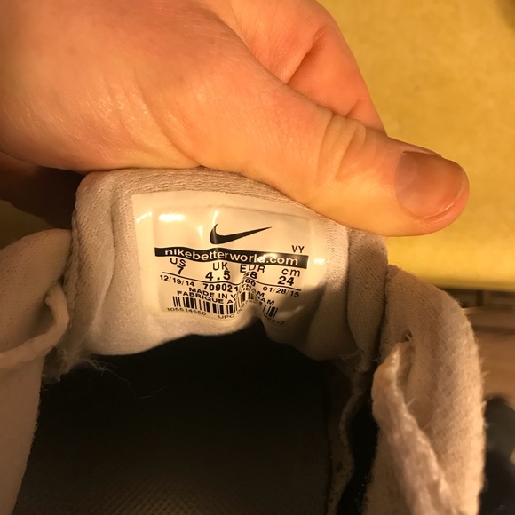 Nike women’s running shoes - Picture 2 of 2